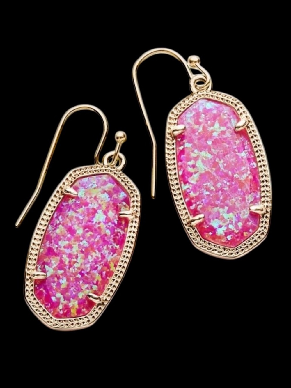 Kendra Scott Dani Gold Earrings in Fuchsia Kyocera